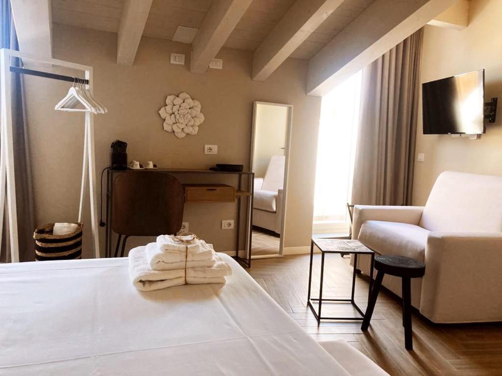 Gatto Bianco Rooms 42 Bergamo Luaran gambar